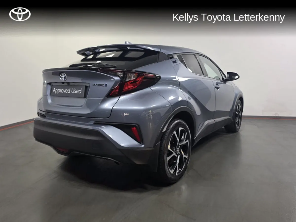 Toyota C-HR C-HR 1.8 HYBRID SPORT# 90 - Image 2