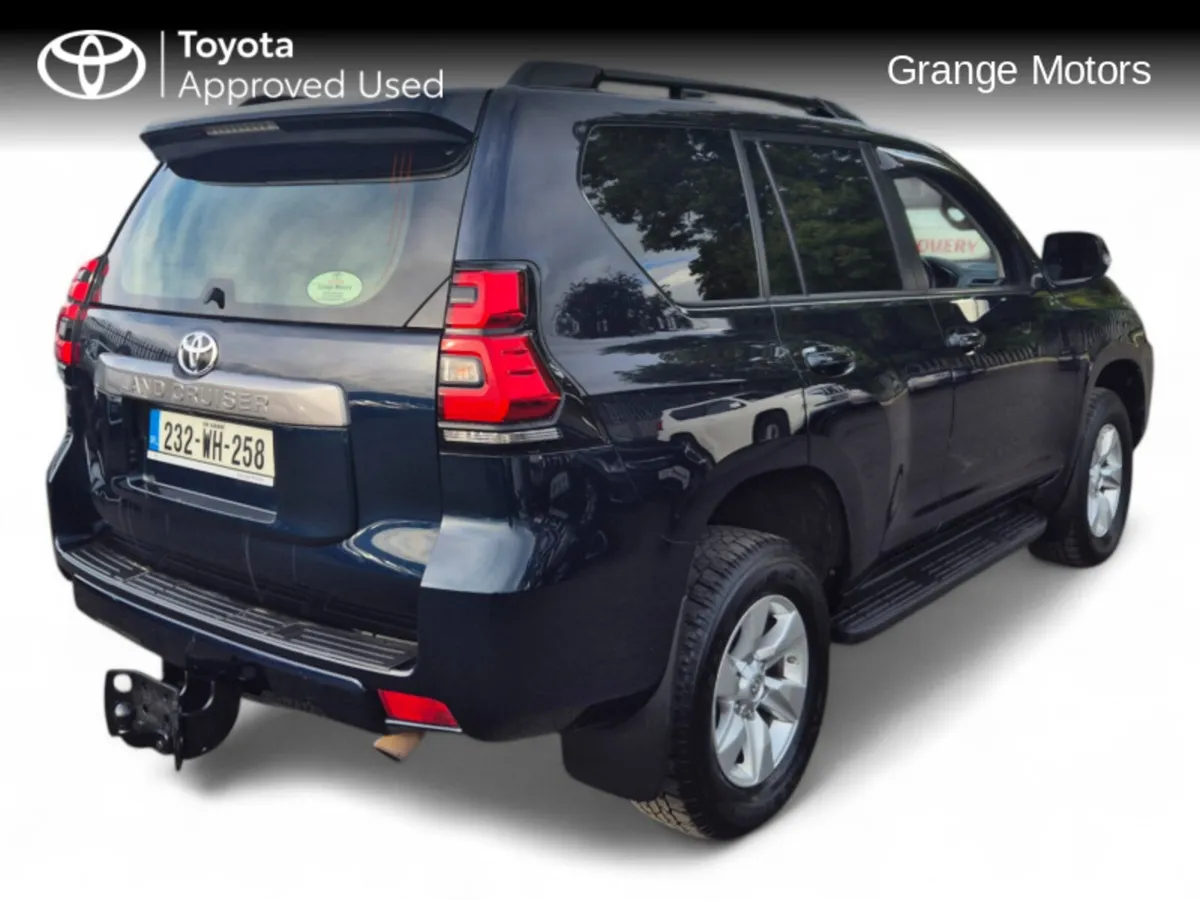 Toyota Land Cruiser 2.8 LWB COMM AUTOMATIC - Image 3
