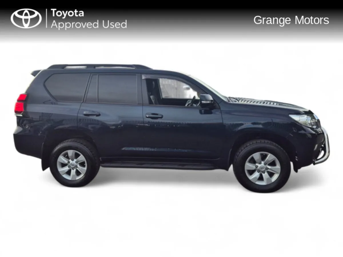 Toyota Land Cruiser 2.8 LWB COMM AUTOMATIC - Image 4