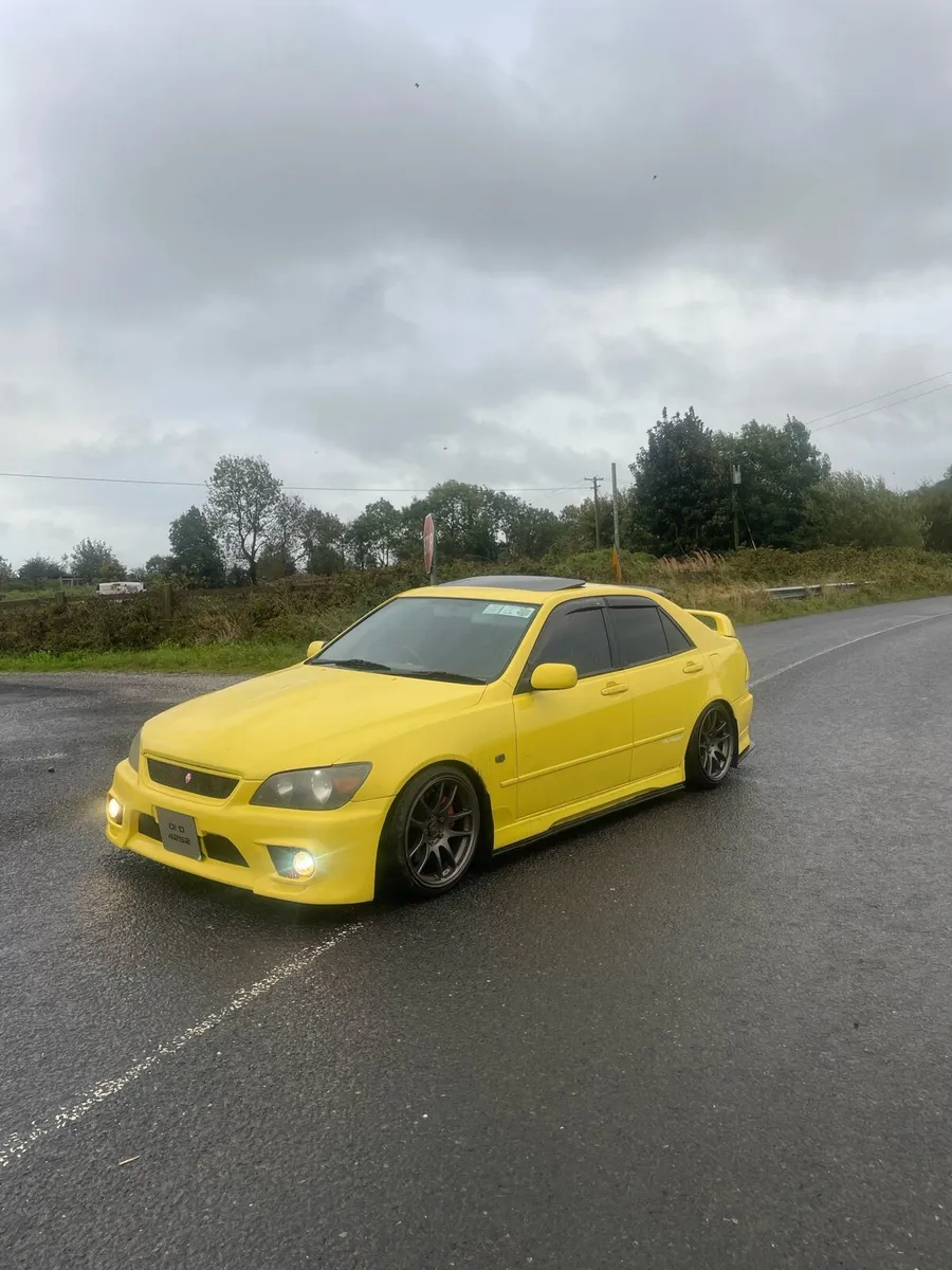 Lexus is200 - Image 3