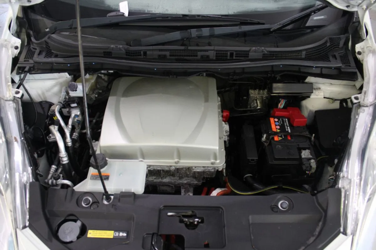 Nissan Leaf SV EV Cold Pack 30kw - Image 4