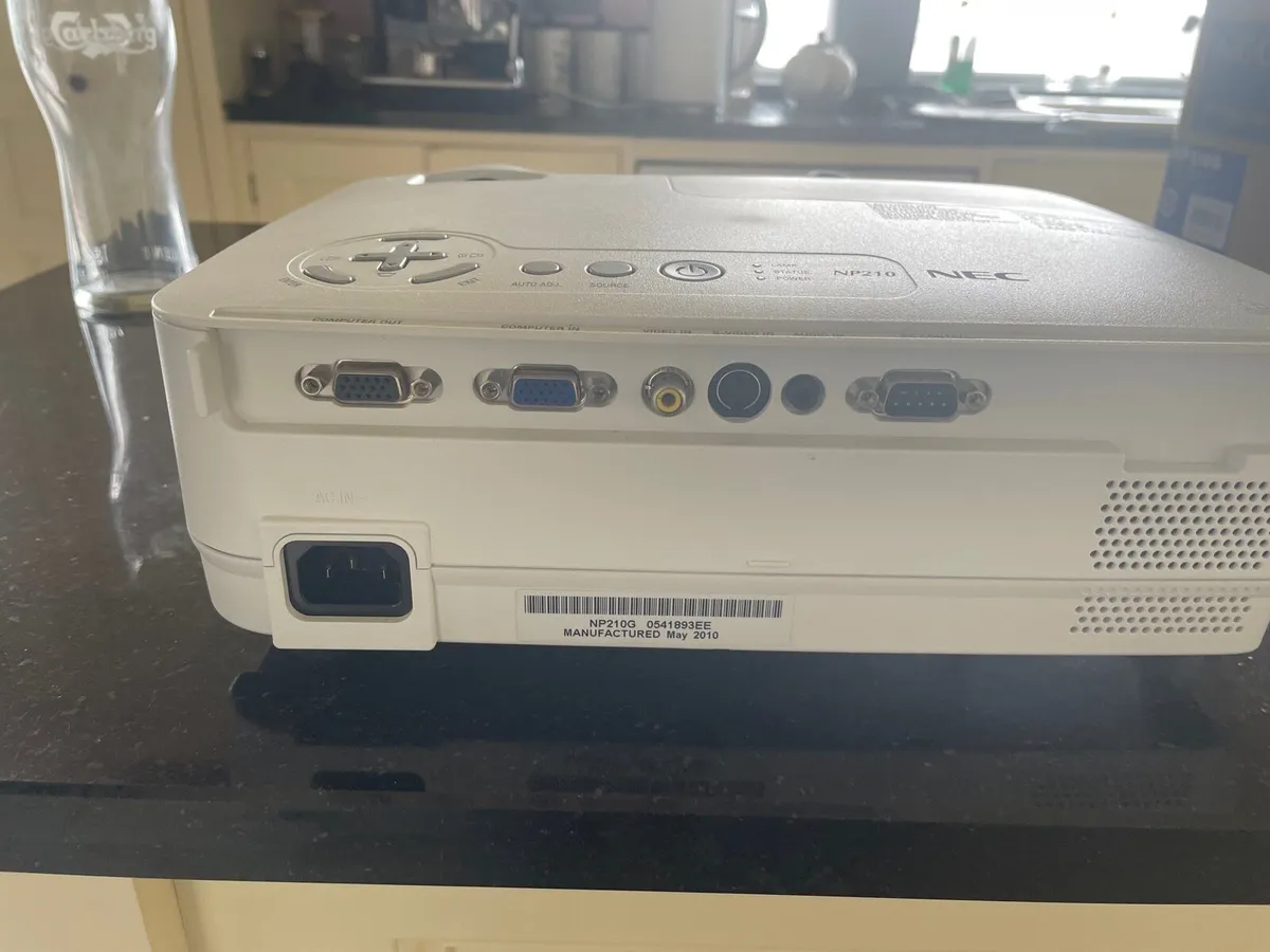 NEC Projector. NP210G. Like new. - Image 3