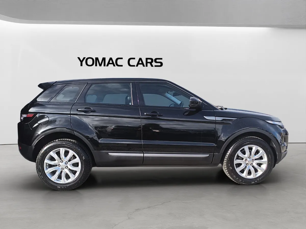 Land Rover Range Rover Evoque 2.2D - Image 2