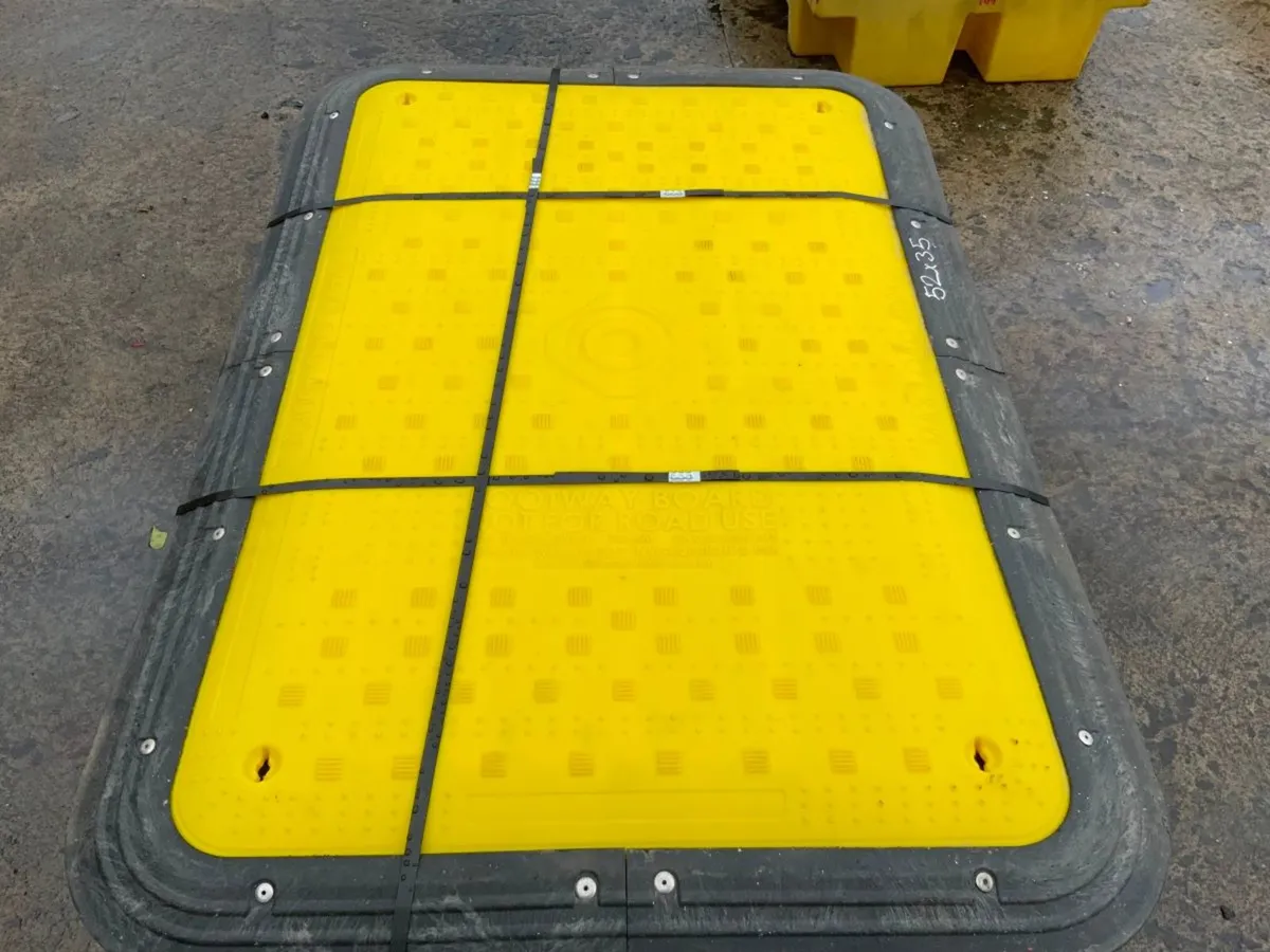 52" x 35" PEDESTRIAN TRENCH COVERS......5235. - Image 4