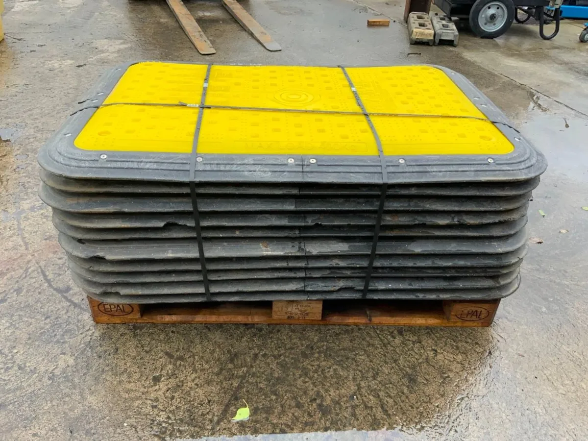 52" x 35" PEDESTRIAN TRENCH COVERS......5235. - Image 2