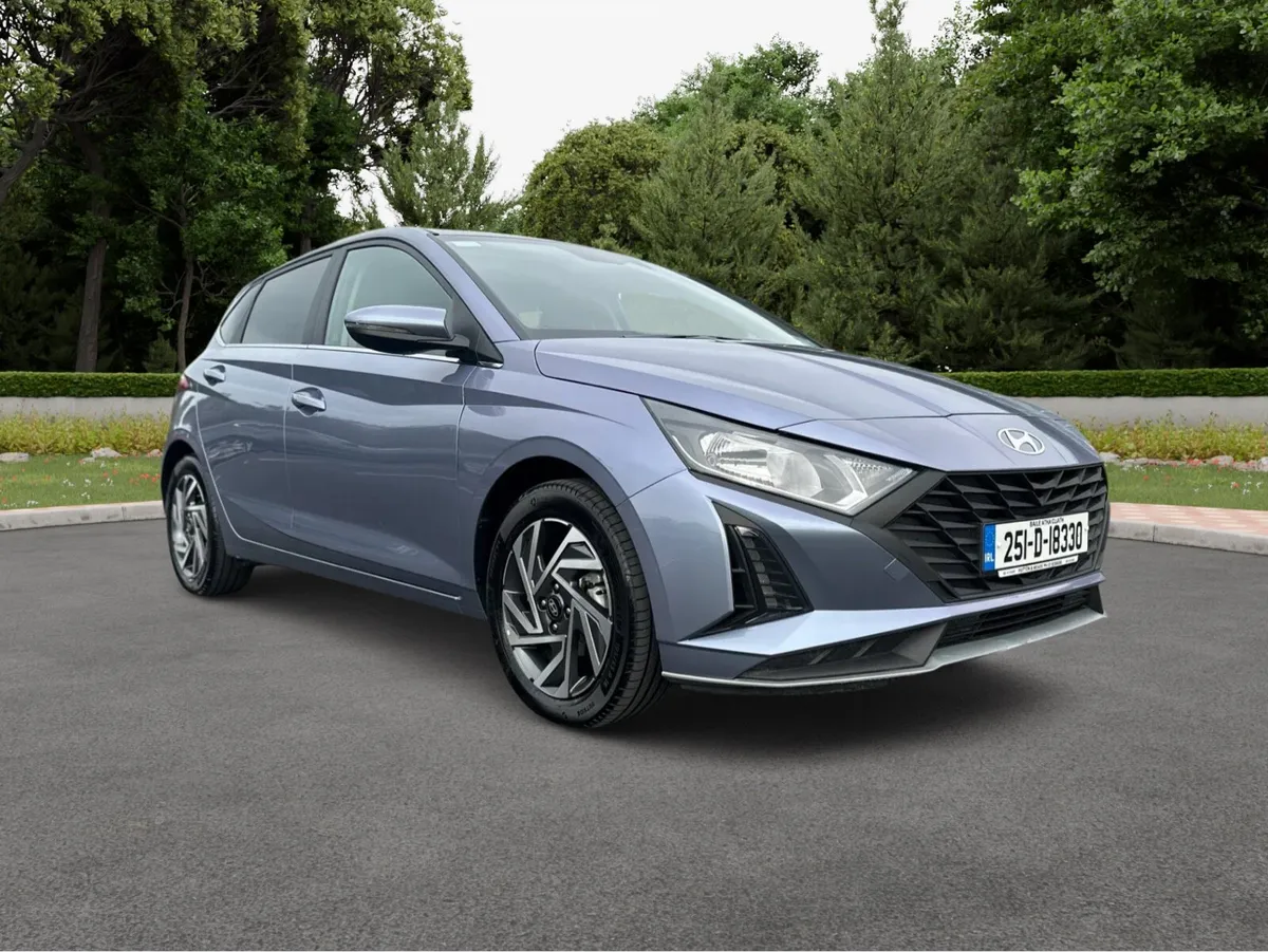 2025 Hyundai I20 Deluxe Plus 5,500kms - Image 2