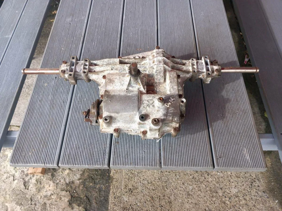 Husqvarna/peerless manual gearbox for sale - Image 1