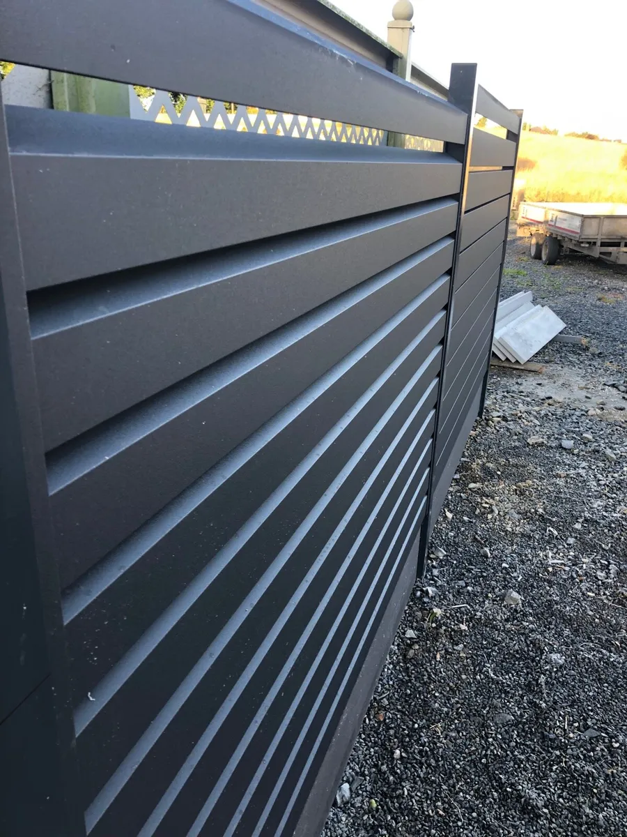 Fence No maintenance. Light metal . - Image 1