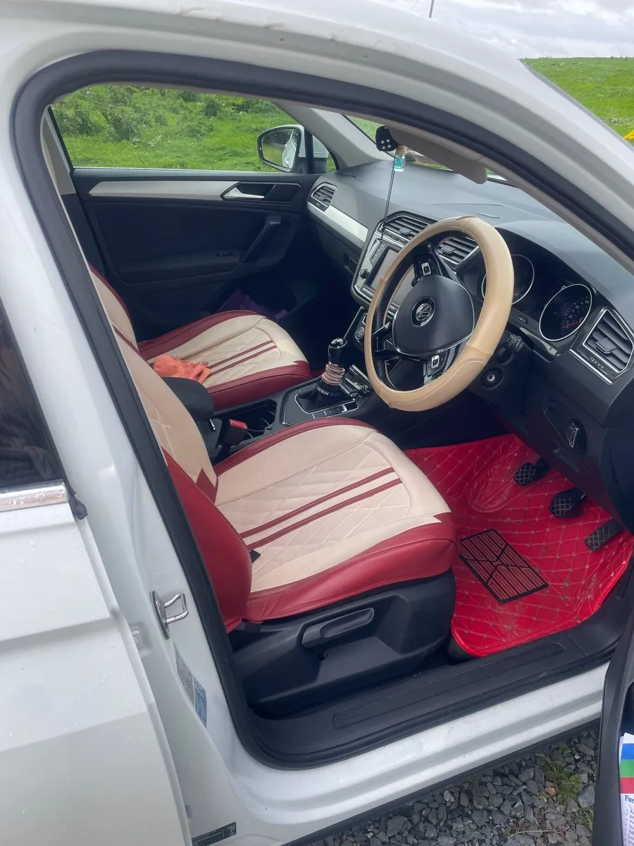 Volkswagen Tiguan 2017 - Image 4