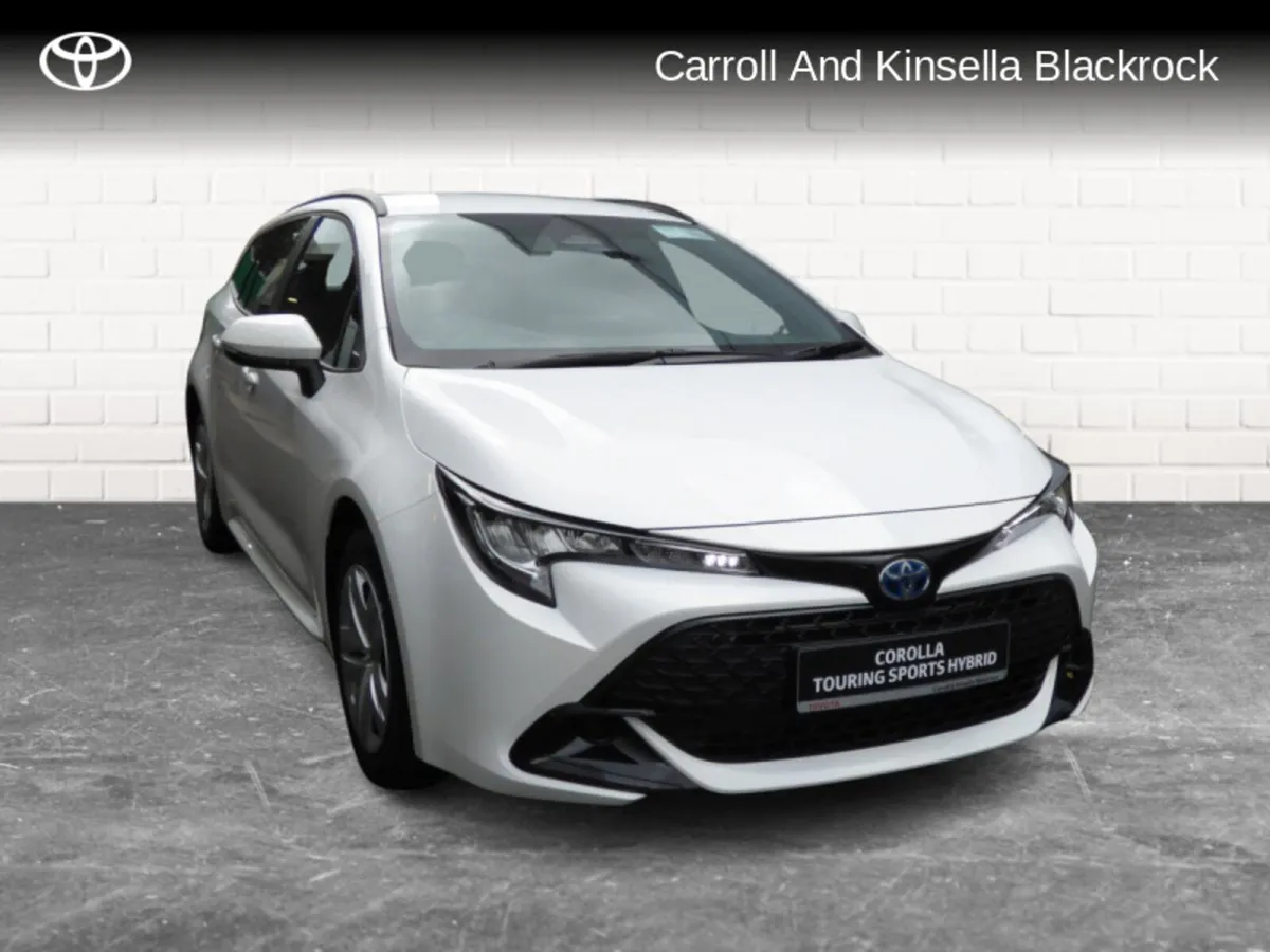Toyota Corolla Hybrid Van - Image 1
