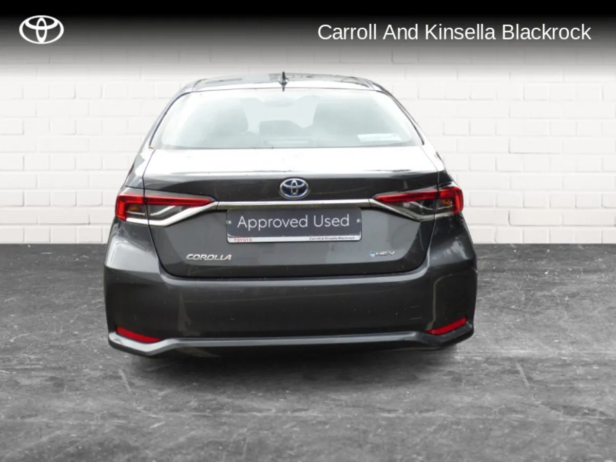Toyota Corolla Hybrid Luna Saloon - Image 4