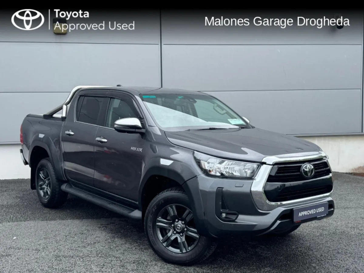 Toyota Hilux 2.8 SR5 DOUBLE CAB 4DR - Image 1