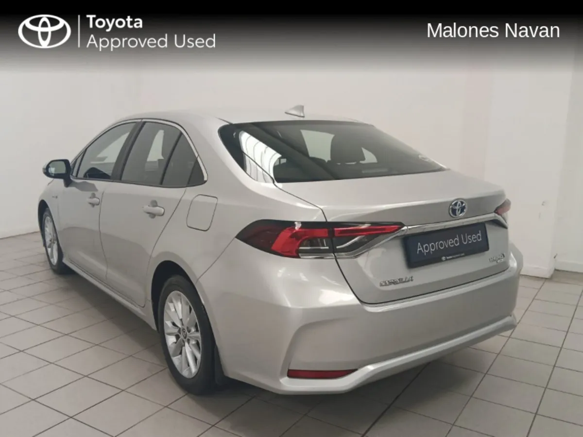 Toyota Corolla COROLLA HYBRID LUNA SAL - Image 2