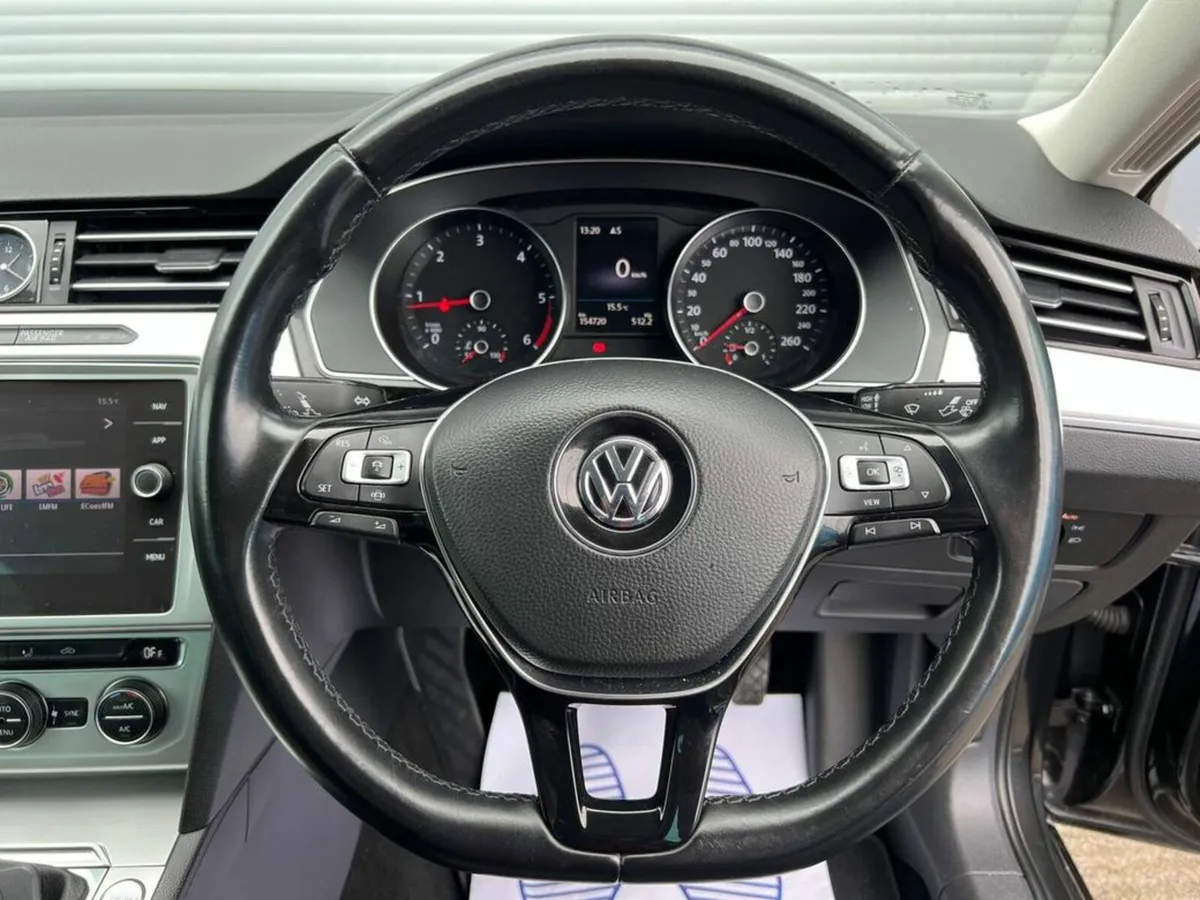 Volkswagen Passat COMFORTLINE 2.0 TDI // APPLE CAR - Image 4