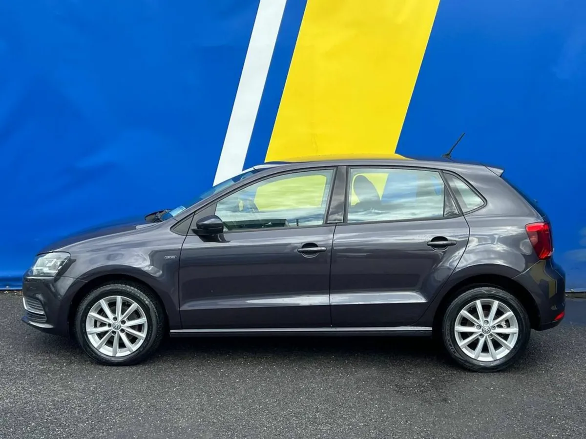 Volkswagen Polo LOUNGE EDITION 1.2 TSI AUTO // SER - Image 3