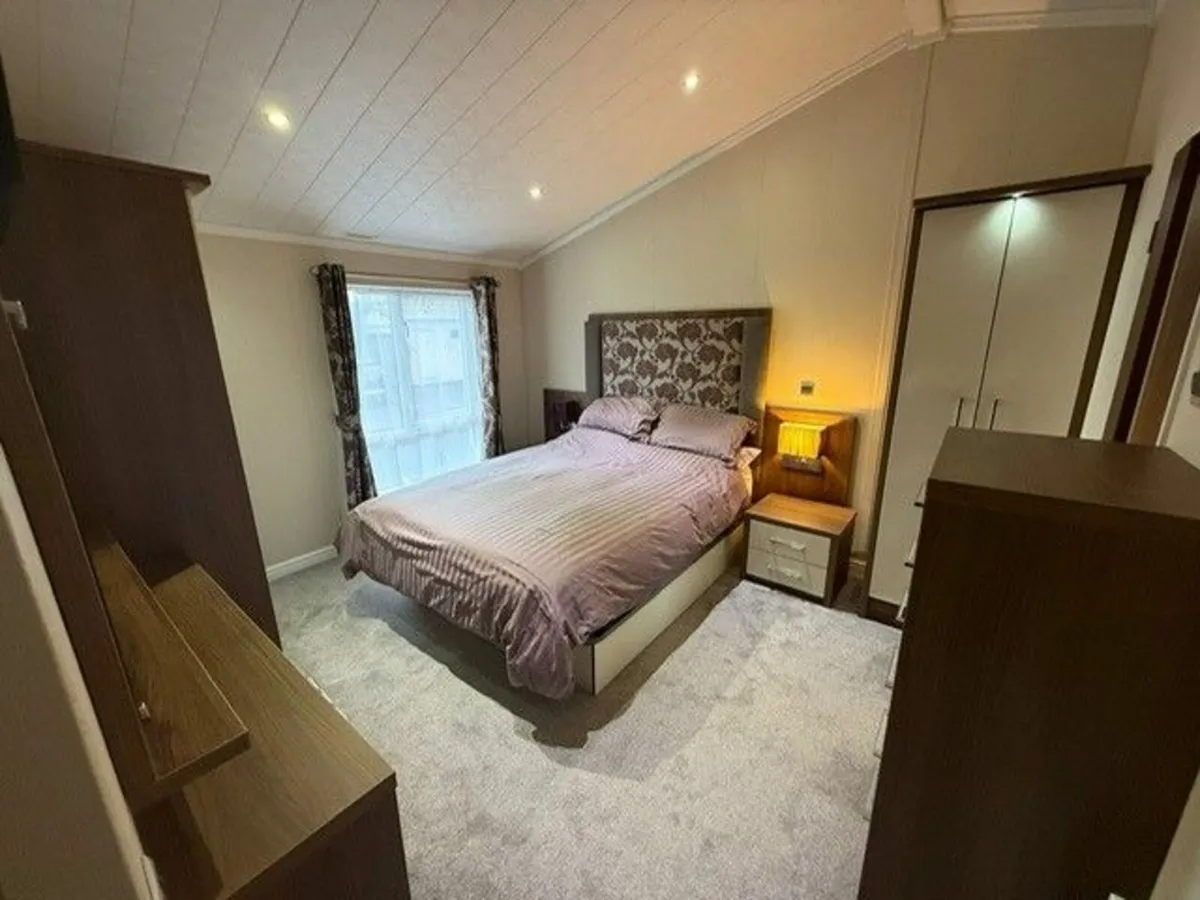 2014 Willerby New Hampshire (40ftx20ft) 3 Bedroom - Image 1
