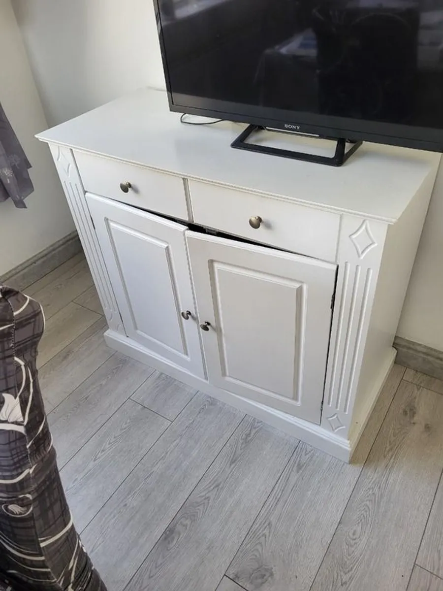 Tv Unit / Press For Sale White - Image 1