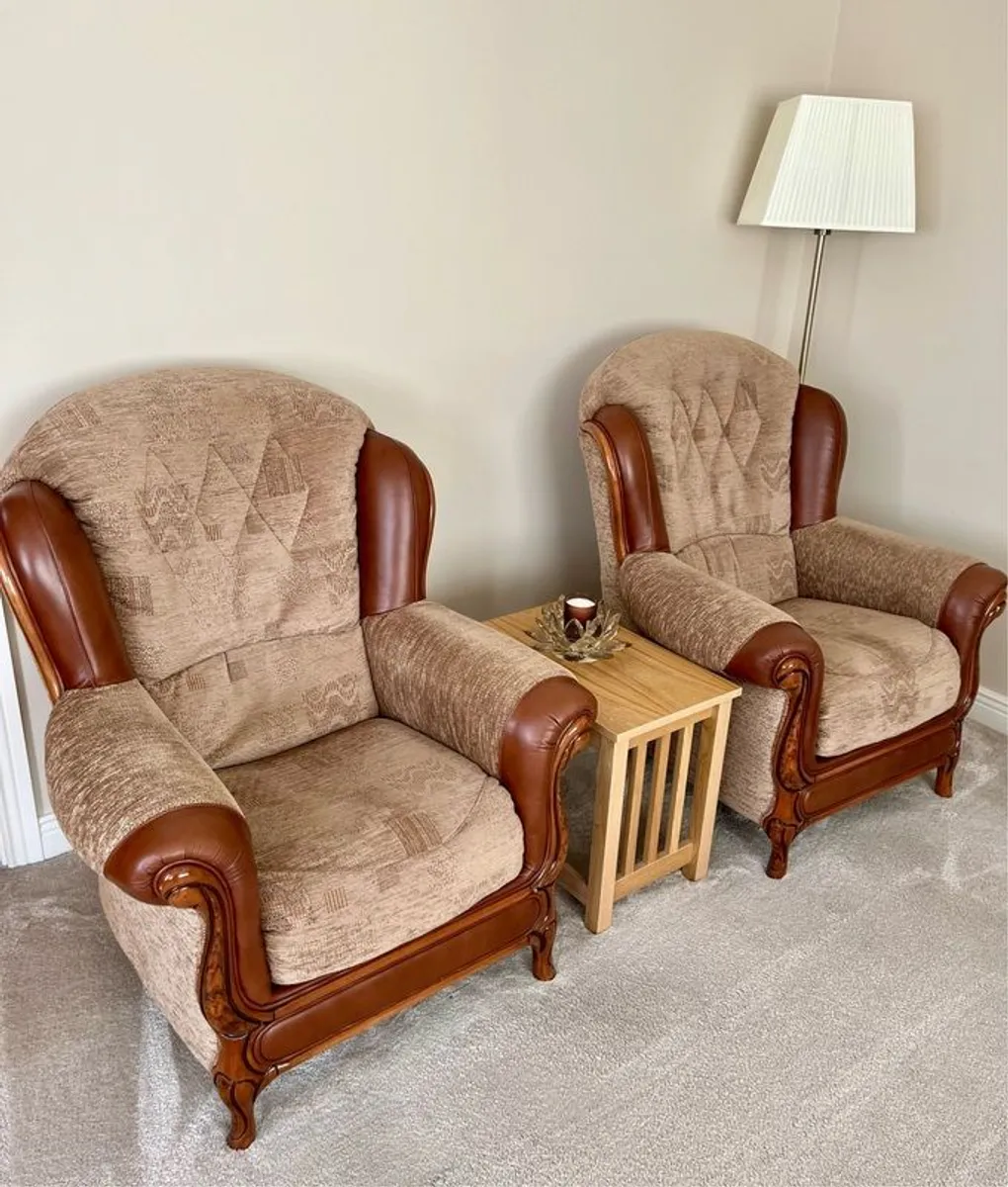 3 Piece Suite - Image 4