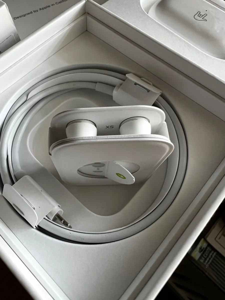 Airpods Pro 2 - Image 4