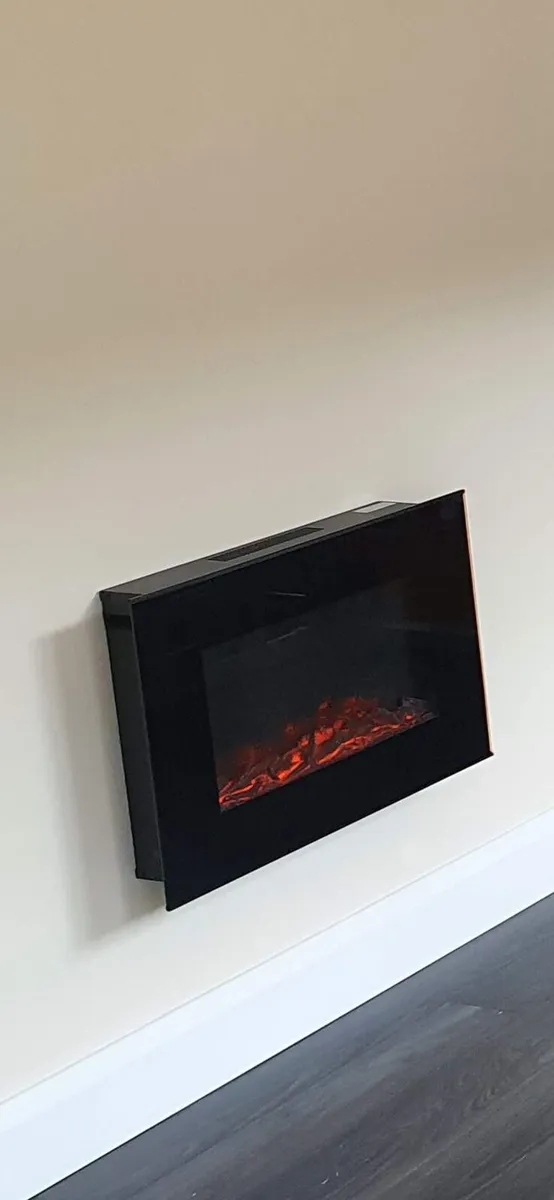 Lingga 1.9kW Black Glass Effect Electric Fire - Image 4
