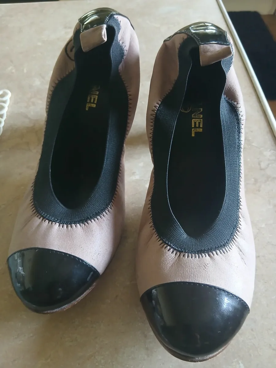 Chanel pumps - Image 1