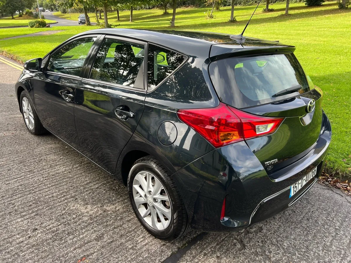 2015 Toyota Auris 1.4 D4D LOW MILES - Image 4