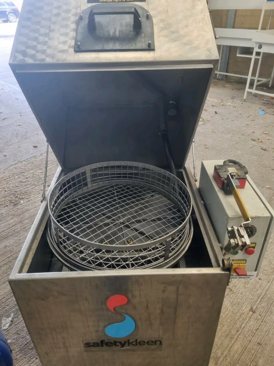 Pharmaceutical parts washer - Image 4