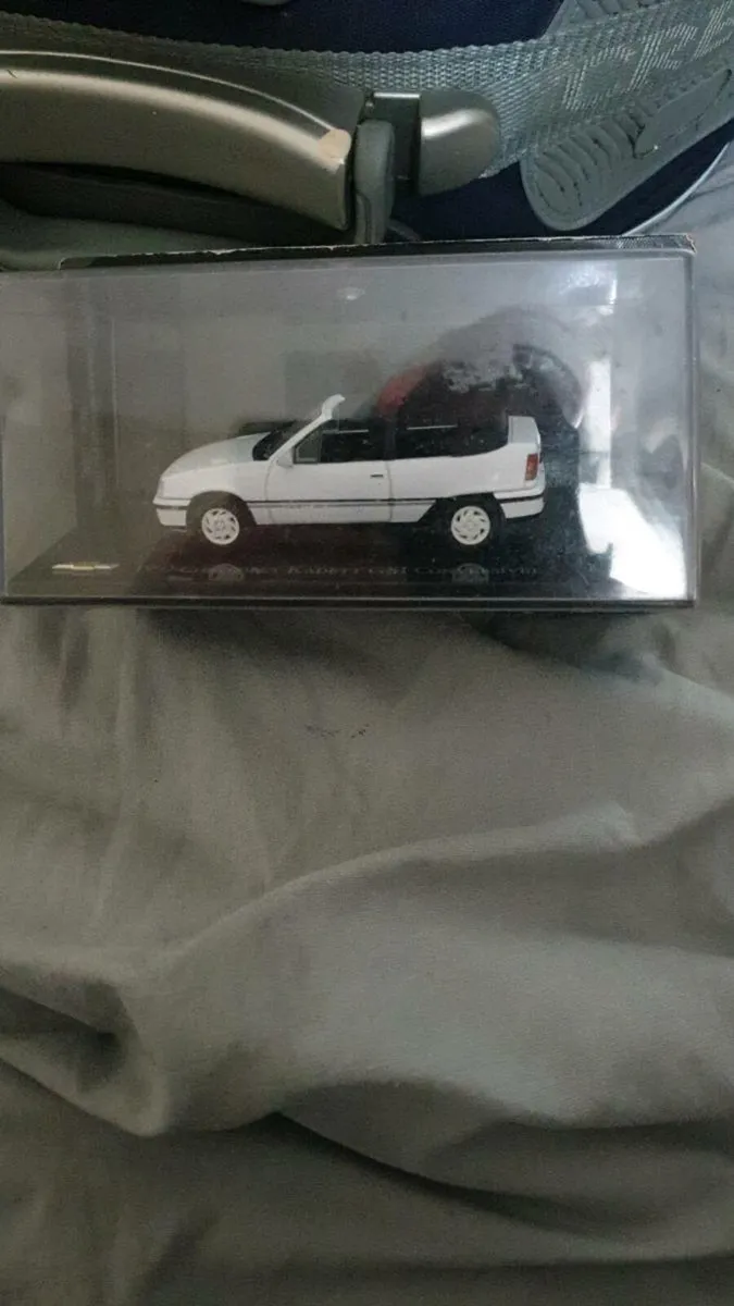 DIE.CAST MODEL