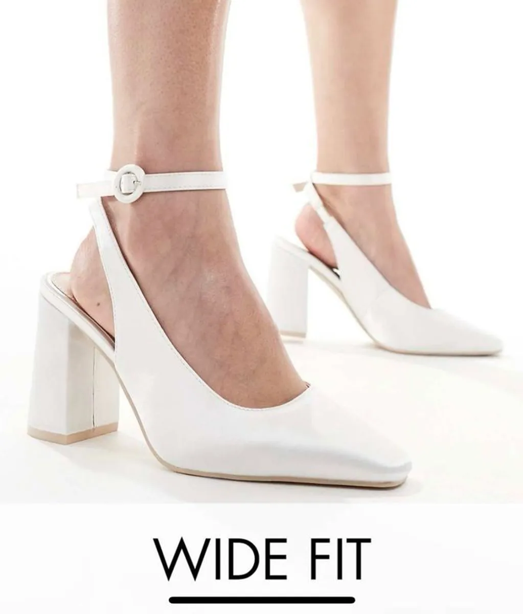 Be mine bridal wide fit shoe - Image 1