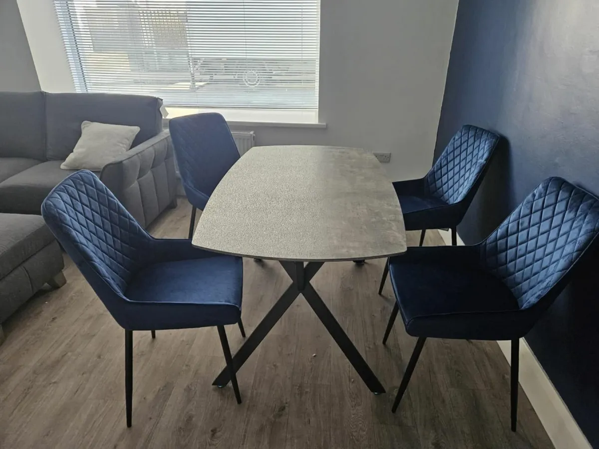 FURNITURE - Image 4