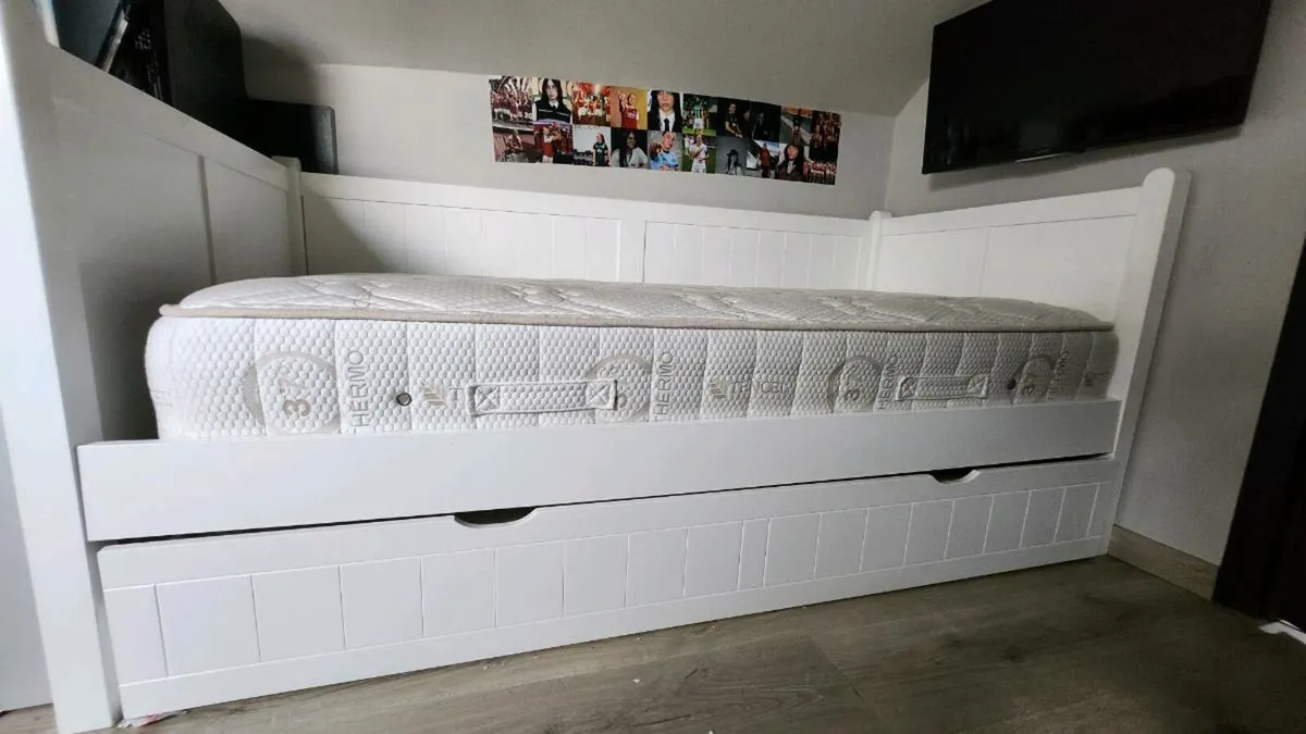 Bed for kids with 2 luxurioud mattress - Image 3