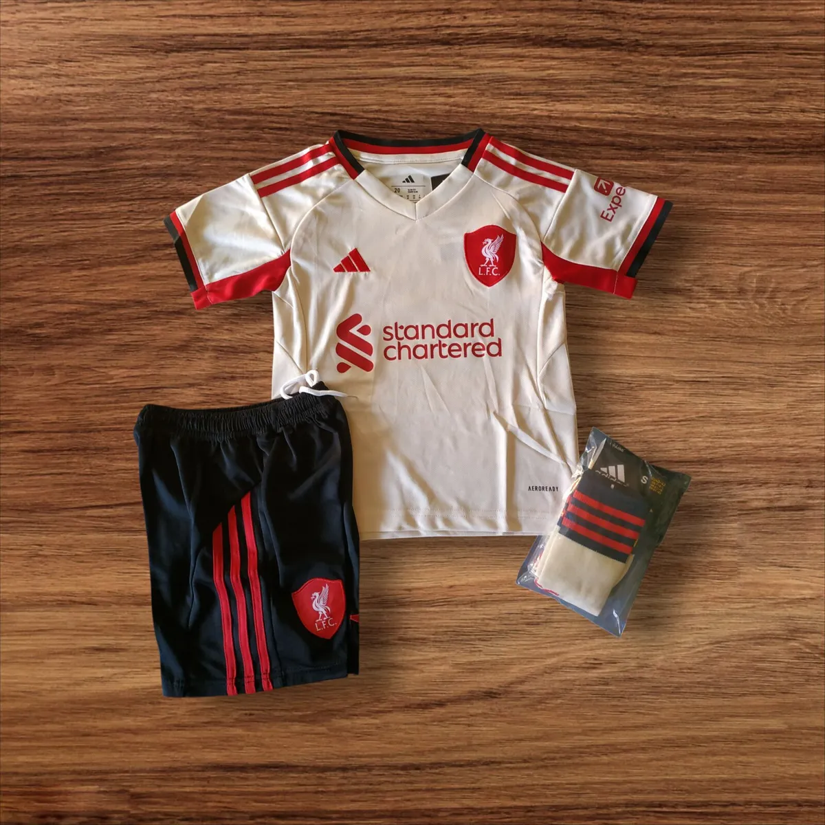 LIVERPOOL 25/26( AWAY) KIT , SIZE 4/5 , 5/6 YRS