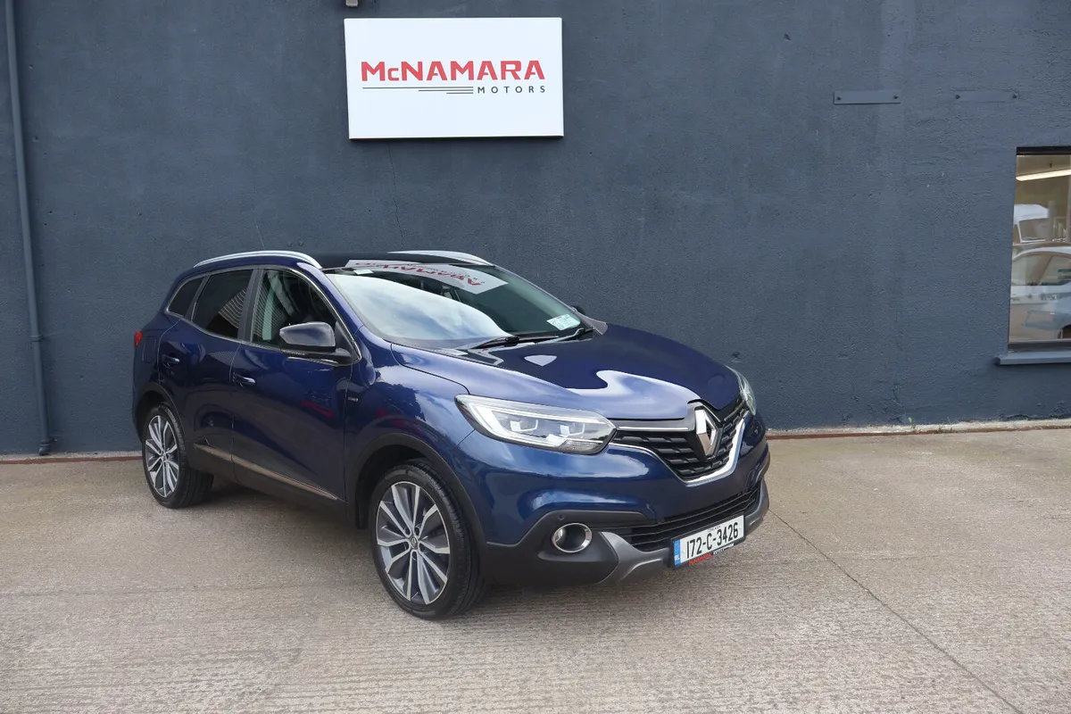 Renault Kadjar Signature S NAV Low Km's Huge Spec! - Image 1
