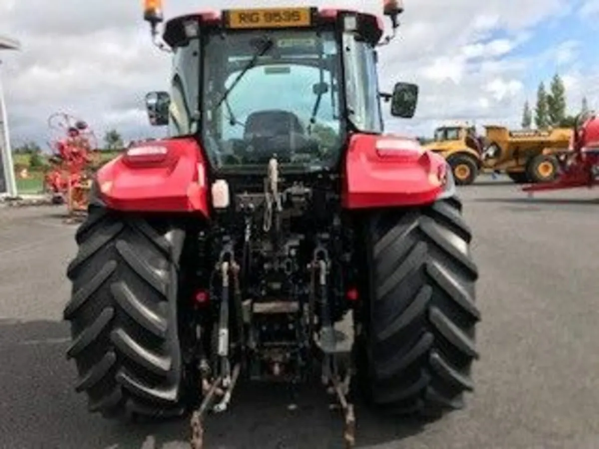 Case IH Farmall 115U Pro 2016 - Image 4