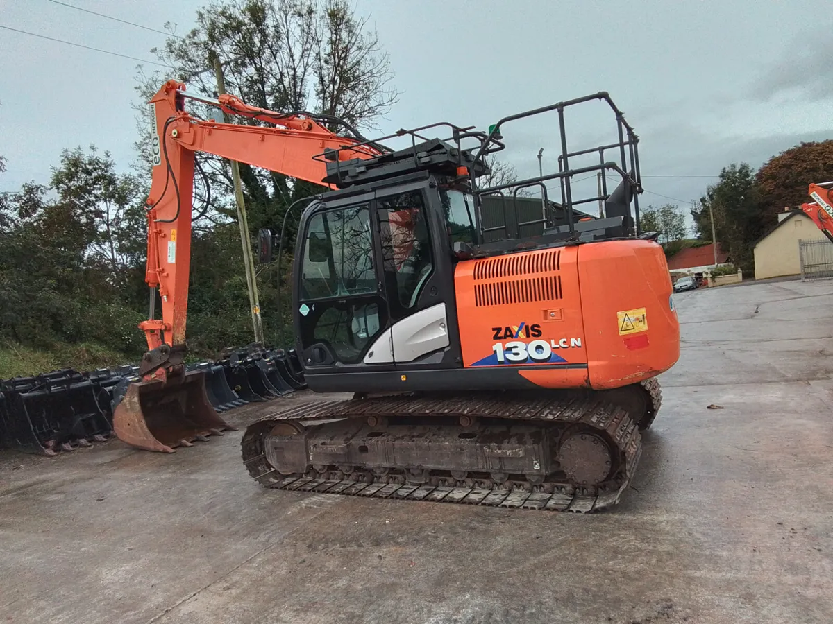 HITACHI ZX130LCN-6    (2019)  LOW HOURS - Image 3