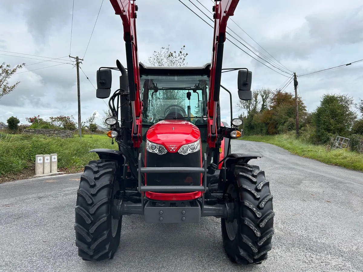2017 Massey Ferguson 4709 with Loader - Image 4