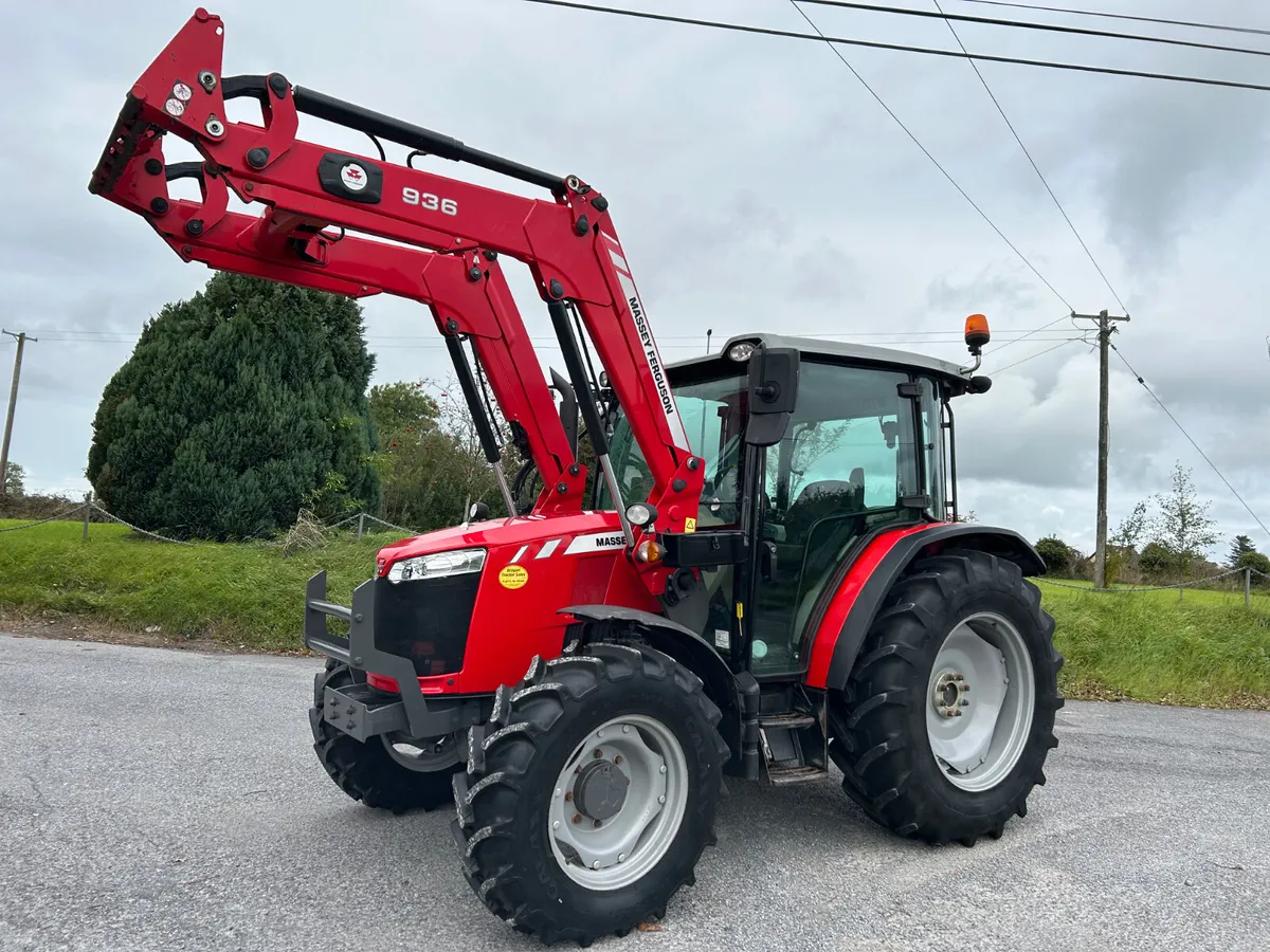 2017 Massey Ferguson 4709 with Loader - Image 1