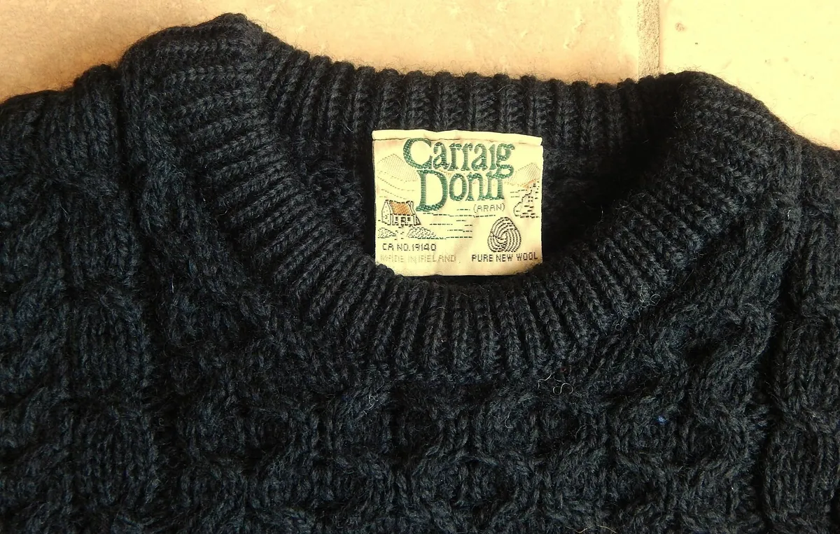 Gents Aran Carrig Donn Black Pure Wool Jumper, XL - Image 4
