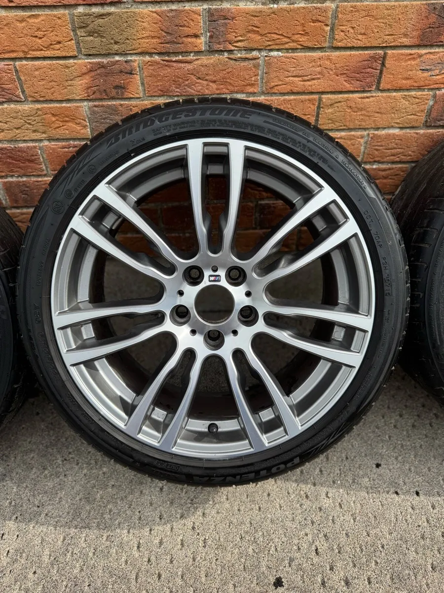 Original BMW 19” M sport alloys - Image 4