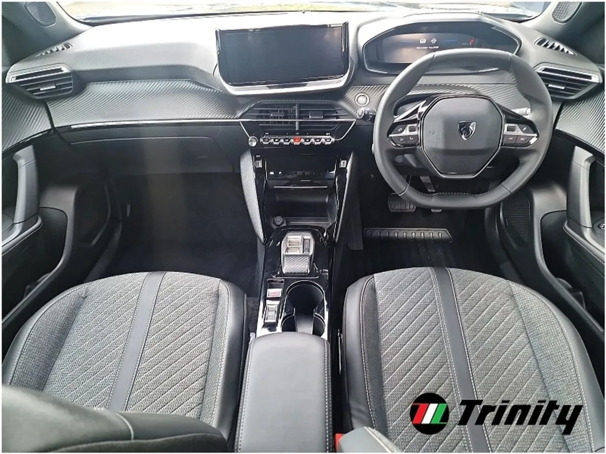 Peugeot 2008 136HP Electric 50kwh Auto Allure Tri - Image 2