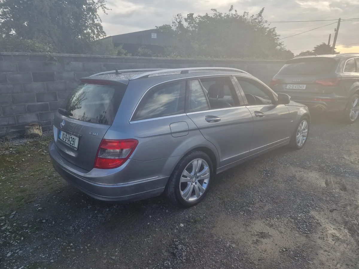 10 Mercedes-Benz C-Class C220 CDI - Image 2