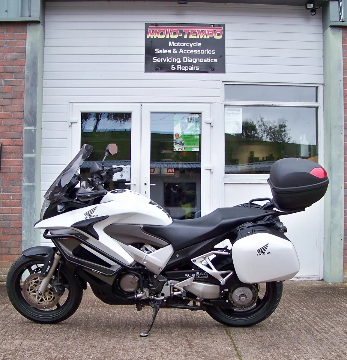 Honda VFR 800x Crossrunner - Image 4