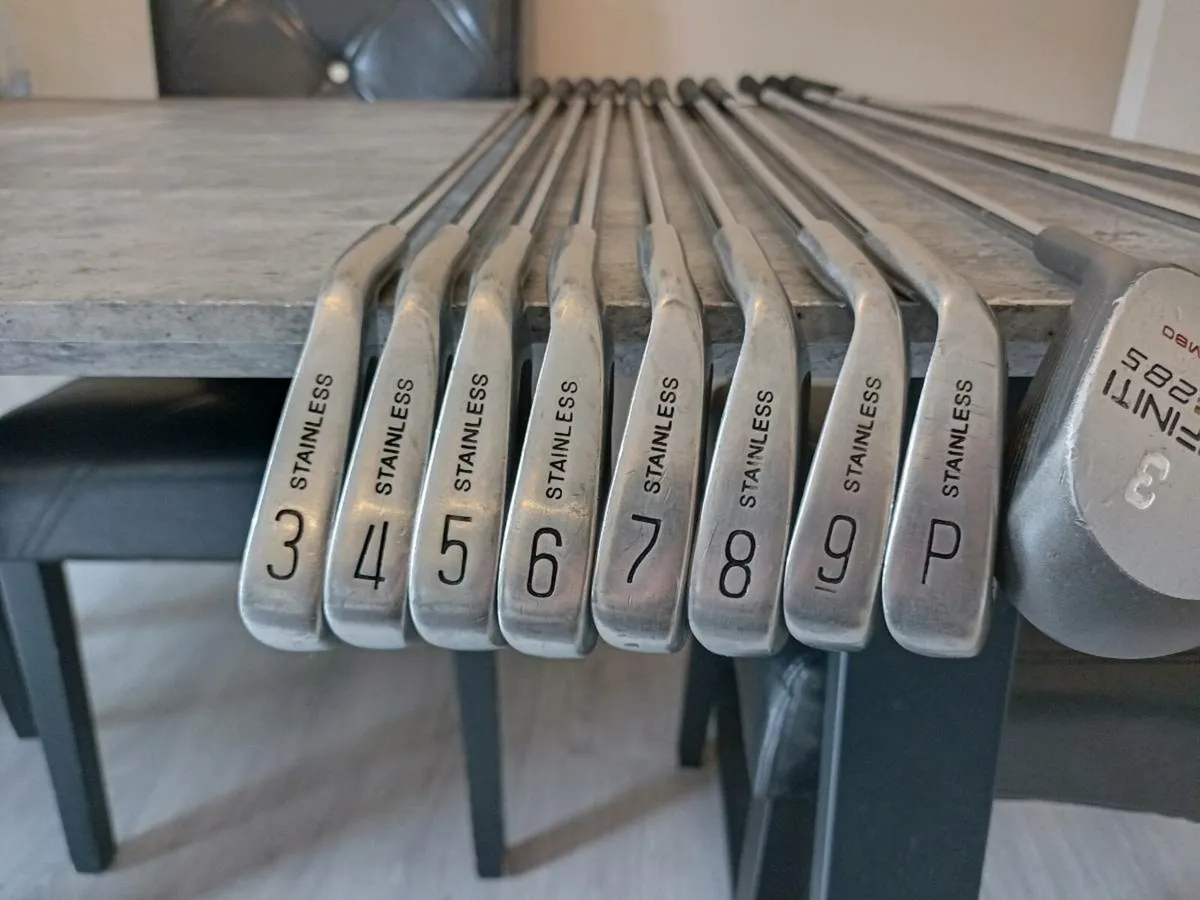 Golf irons and woods. Right handed clubs - Image 2