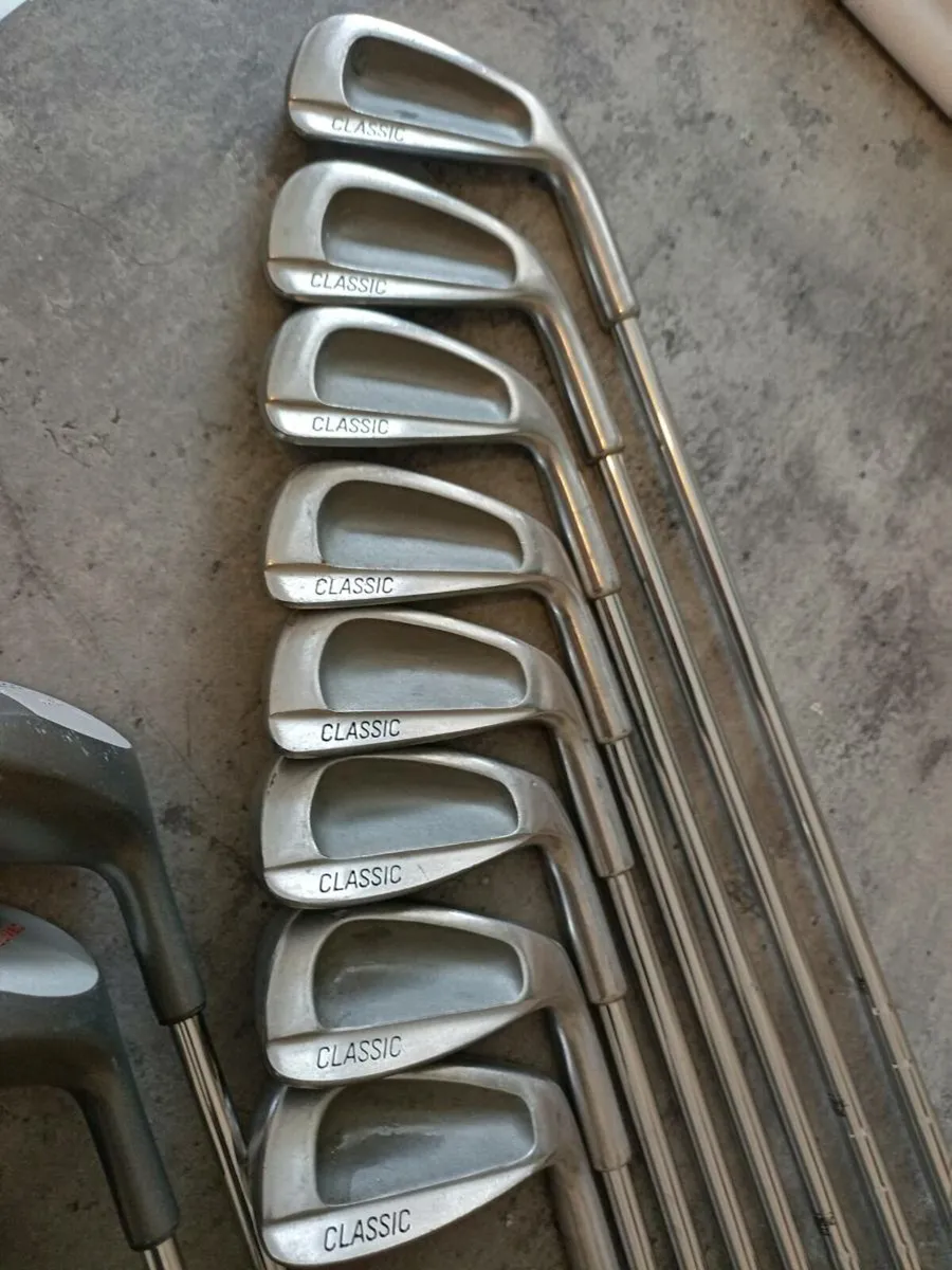Golf irons and woods. Right handed clubs - Image 3