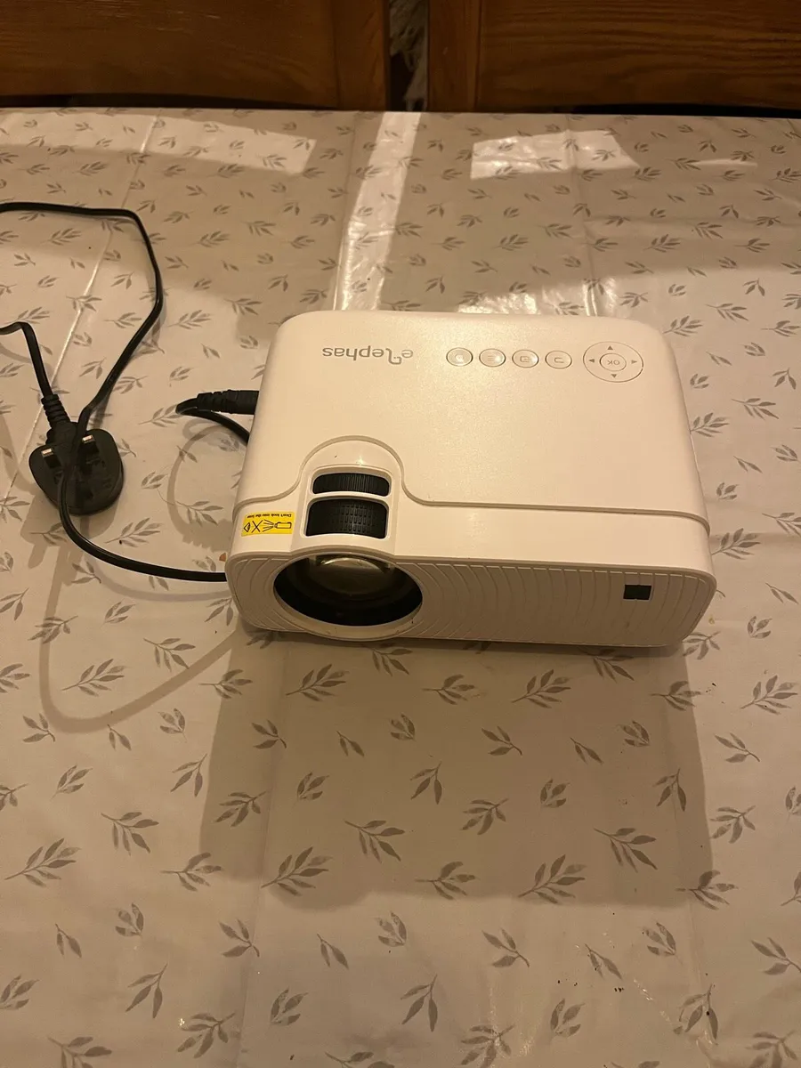 Elephas Projector - Image 1