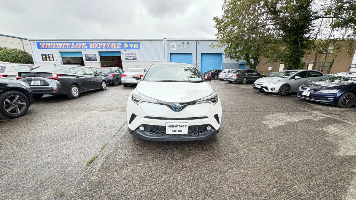 Toyota C-HR 1.8 Hybrid 2019 - Image 2