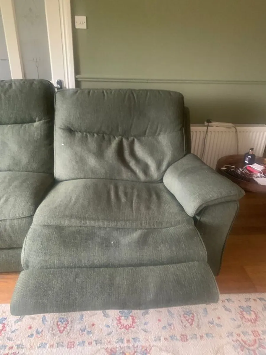 3 seater electric couch - Image 1