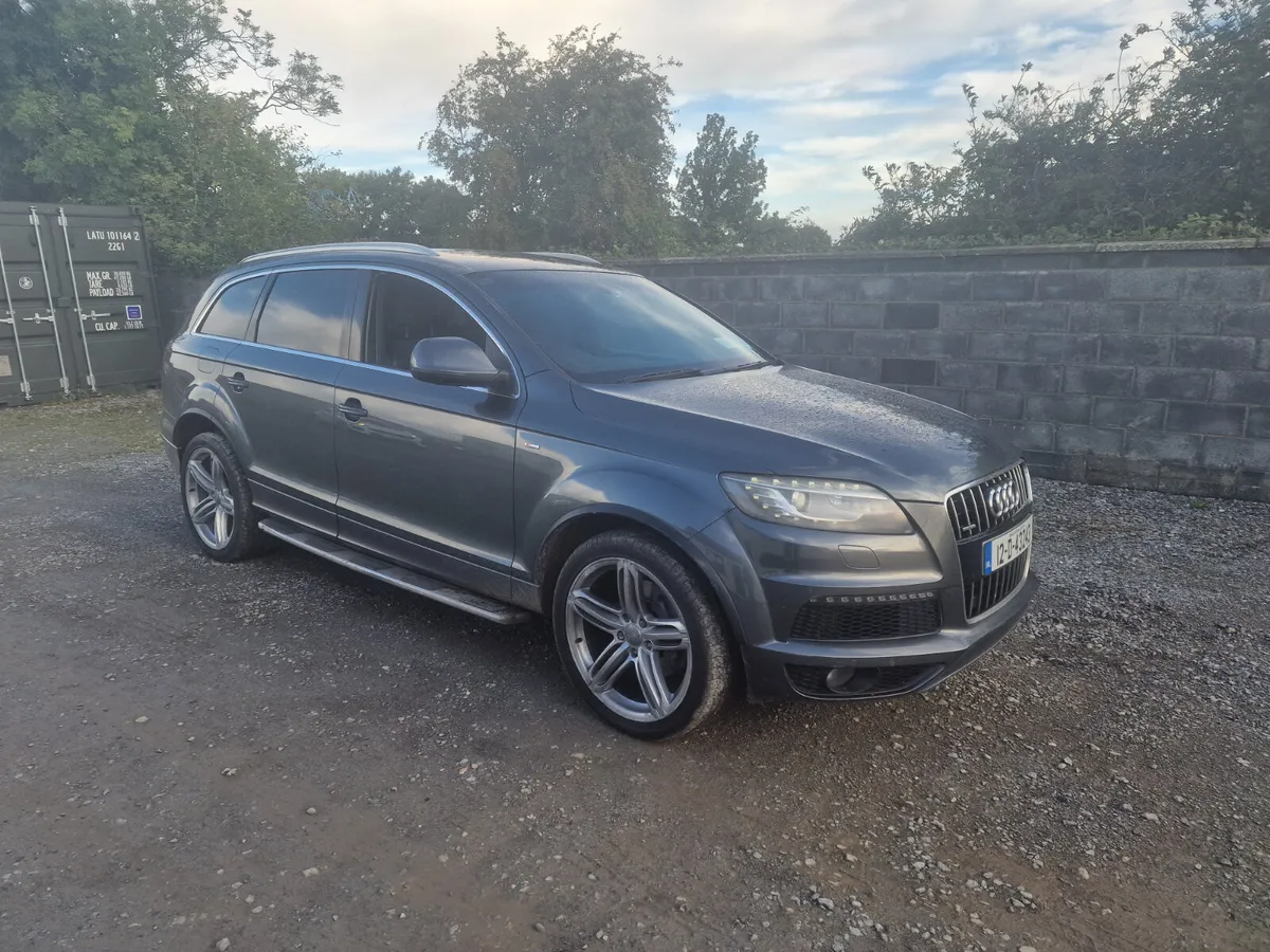 Audi Q7 QUATTRO SPORT LINE 7 SEATS - Image 1