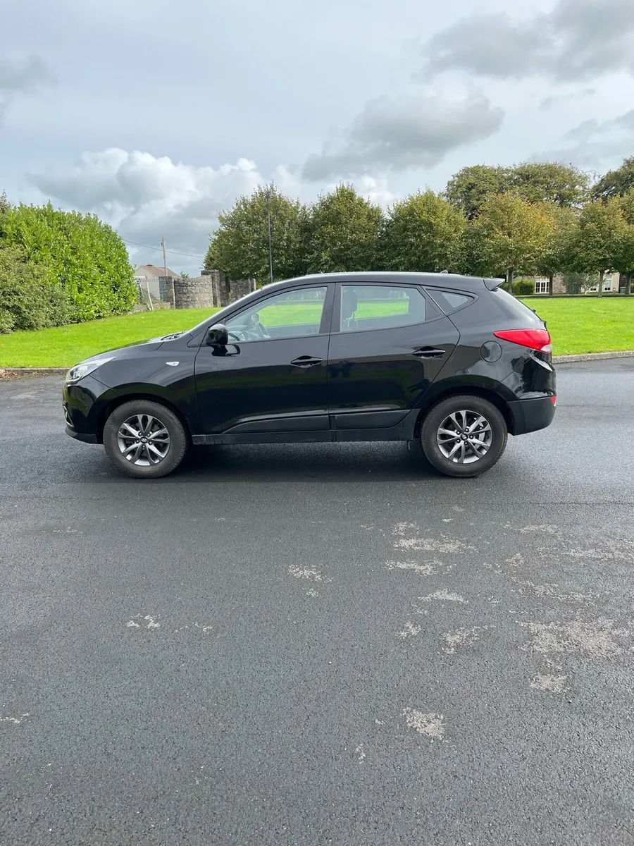 Hyundai ix35 1.7crdi 151 Nct till 3/26 price€7,500 - Image 2