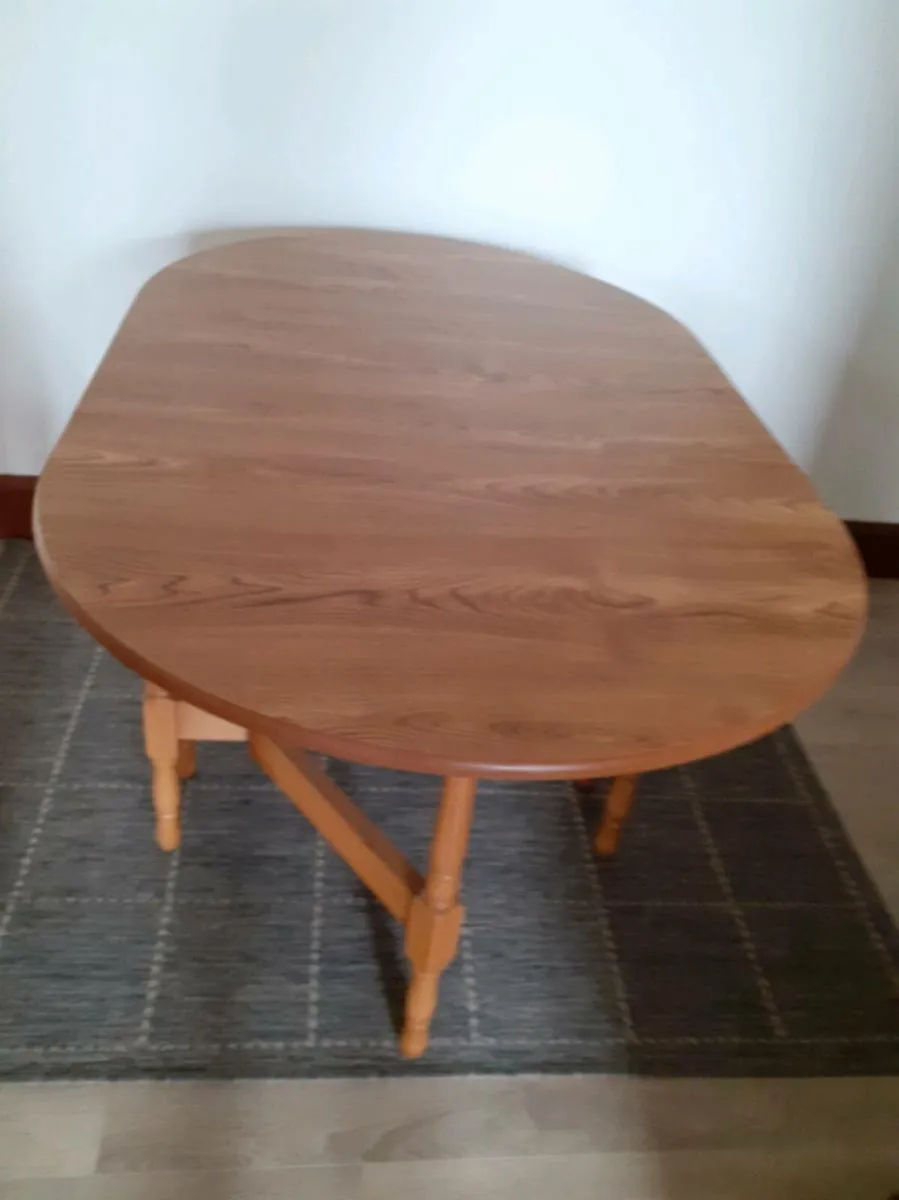 Kitchen Table - Image 4